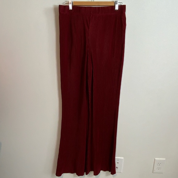Beautiful Bordeaux Pleated Palazzo Wide Leg Pants by Jessica Simpson Size - Picture 9 of 9
